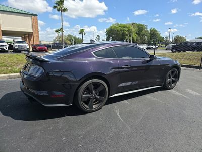 2022 Ford Mustang - Photo 5