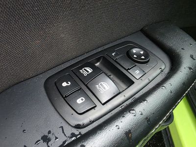 2015 Dodge Challenger - Photo 12