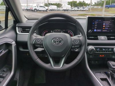 2024 Toyota RAV4 - Photo 17