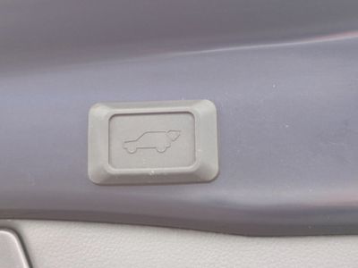 2024 Toyota RAV4 - Photo 14