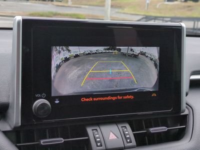 2024 Toyota RAV4 - Photo 23