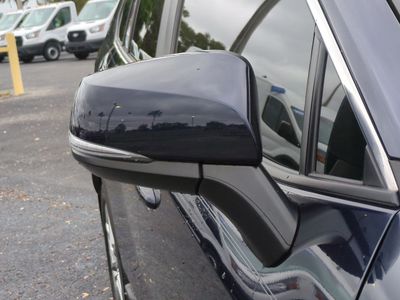 2024 Toyota RAV4 - Photo 12