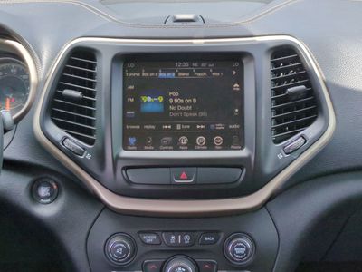 2016 Jeep Cherokee - Photo 18