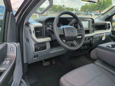 2026 Ford F-350SD - Photo 11