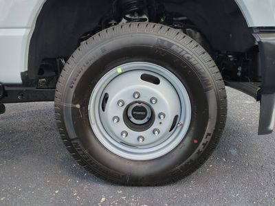 2026 Ford F-350SD - Photo 11