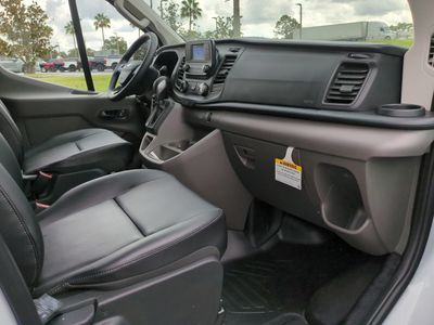 2025 Ford Transit-250 - Photo 17