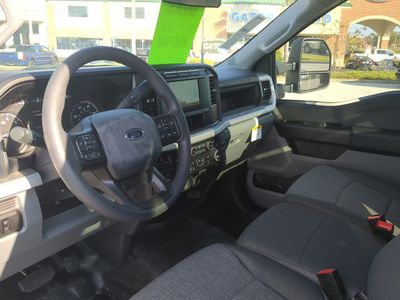2024 Ford F-350SD - Photo 15