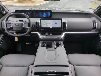2026 Ford Expedition - Photo 17