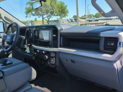 2026 Ford F-350SD - Photo 15