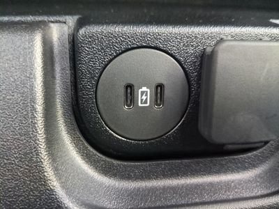 2026 Ford F-450SD - Photo 15