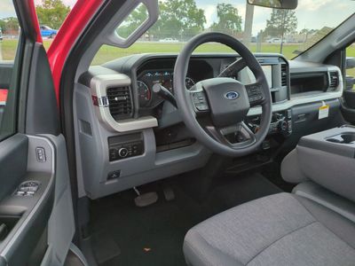 2026 Ford F-350SD - Photo 14