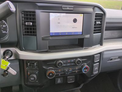 2026 Ford F-350SD - Photo 16
