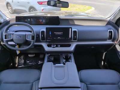 2026 Ford Expedition - Photo 14