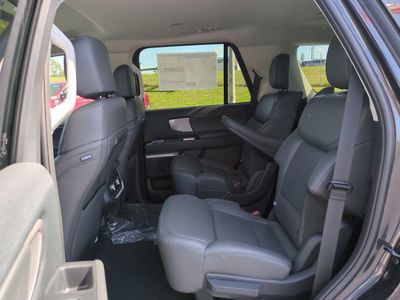 2026 Ford Expedition - Photo 13