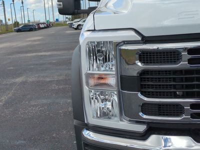 2026 Ford F-450SD - Photo 10