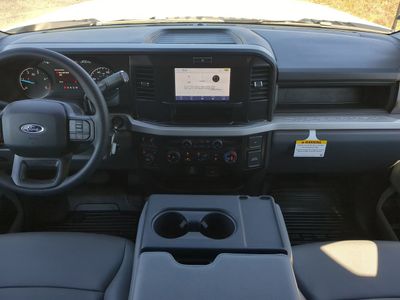 2026 Ford F-350SD - Photo 17