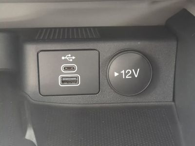 2025 Ford Escape Plug-In Hybrid - Photo 24