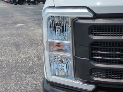 2026 Ford F-350SD - Photo 10