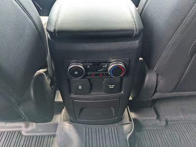 2023 Ford Explorer - Photo 16
