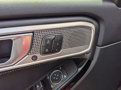 2023 Ford Explorer - Photo 20