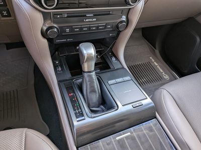 2023 Lexus GX - Photo 23
