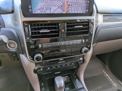 2023 Lexus GX - Photo 22