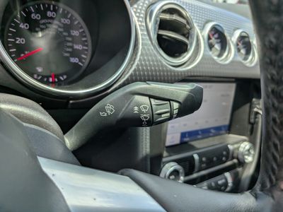 2020 Ford Mustang - Photo 31