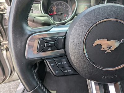 2020 Ford Mustang - Photo 28