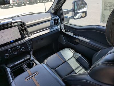 2024 Ford F-450SD - Photo 15