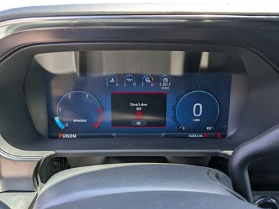 2024 Ford F-450SD - Photo 32