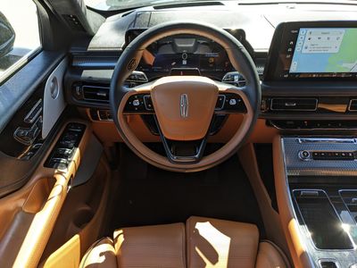 2025 Lincoln Aviator - Photo 16