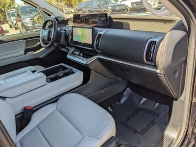 2025 Ford Expedition Max - Photo 12