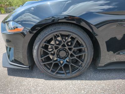 2022 Ford Mustang - Photo 32