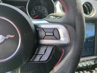 2022 Ford Mustang - Photo 28