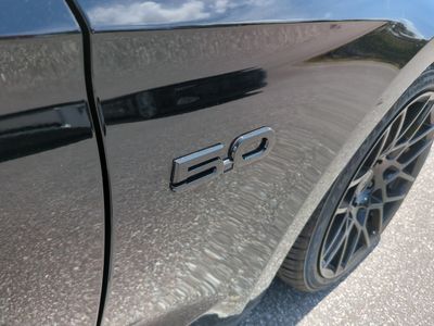 2022 Ford Mustang - Photo 11