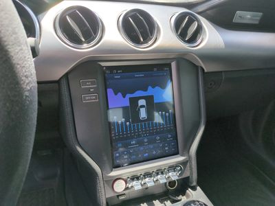 2022 Ford Mustang - Photo 20