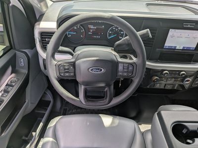 2025 Ford F-350SD - Photo 15