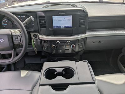 2025 Ford F-350SD - Photo 16