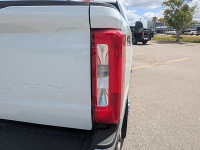 2025 Ford F-350SD - Photo 12