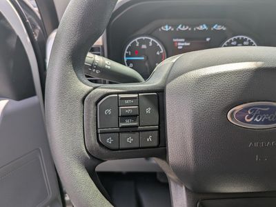 2025 Ford F-350SD - Photo 28