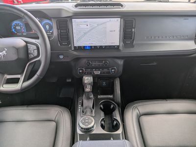 2025 Ford Bronco - Photo 15
