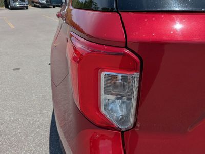 2021 Ford Explorer - Photo 10