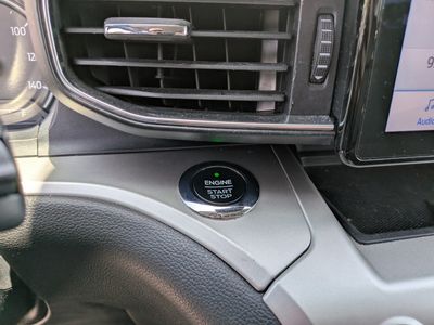 2021 Ford Explorer - Photo 23