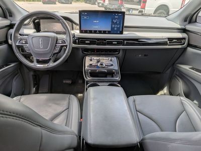 2023 Lincoln Nautilus - Photo 9