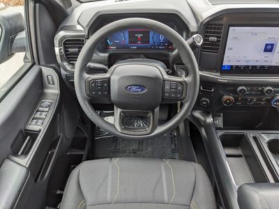 2025 Ford F-150 - Photo 14