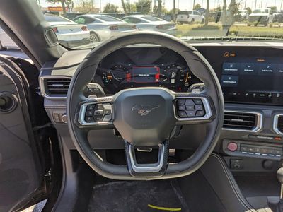 2026 Ford Mustang - Photo 14