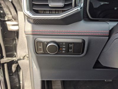 2026 Ford Mustang - Photo 25