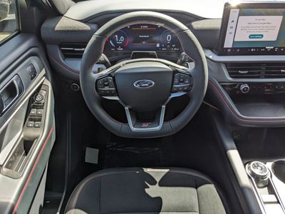 2026 Ford Explorer — photo 13 view
