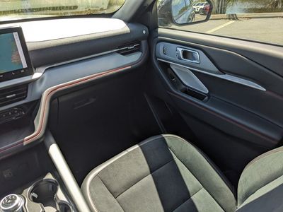 2026 Ford Explorer — photo 15 view