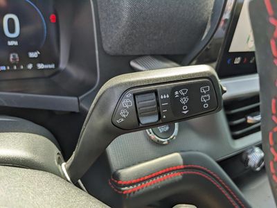 2026 Ford Explorer — photo 32 view